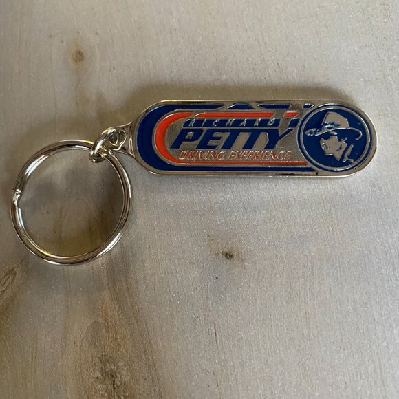 Richard Petty Driving Experience BE PETTY Souvenir Keychain Silver Tone nascar - Picture 6 of 6